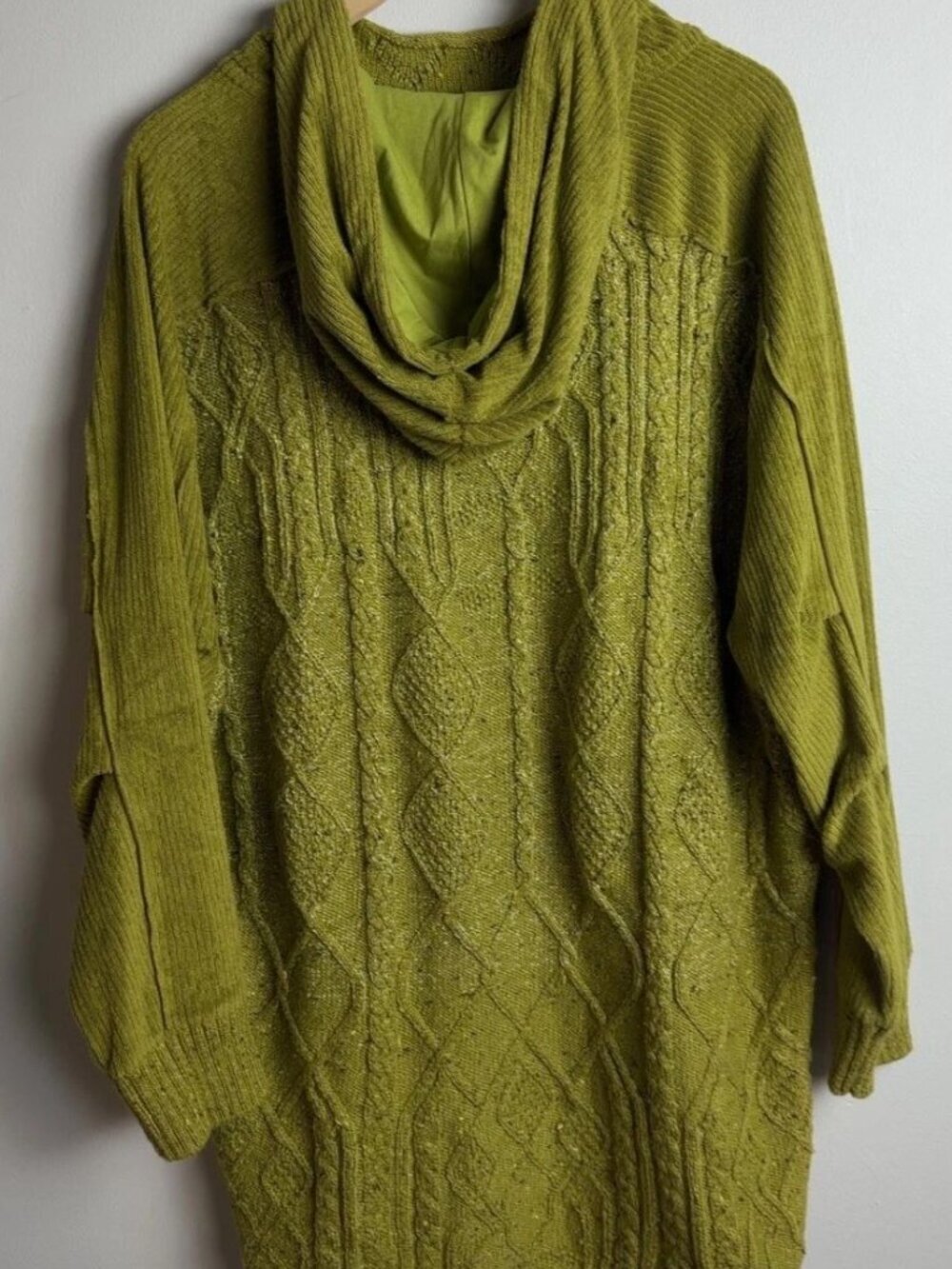 Free People Ski Bum Green Cable Knit Hooded Sweater Size Medium Women’s - Picture 2 of 9